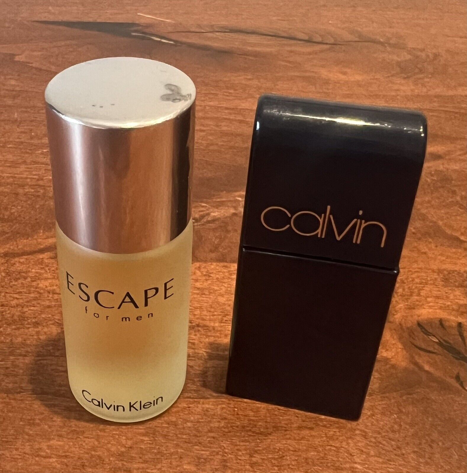 Lot (2) Vintage Calvin by Calvin Klein .25oz & Escape .5oz Men's Cologne Parfum