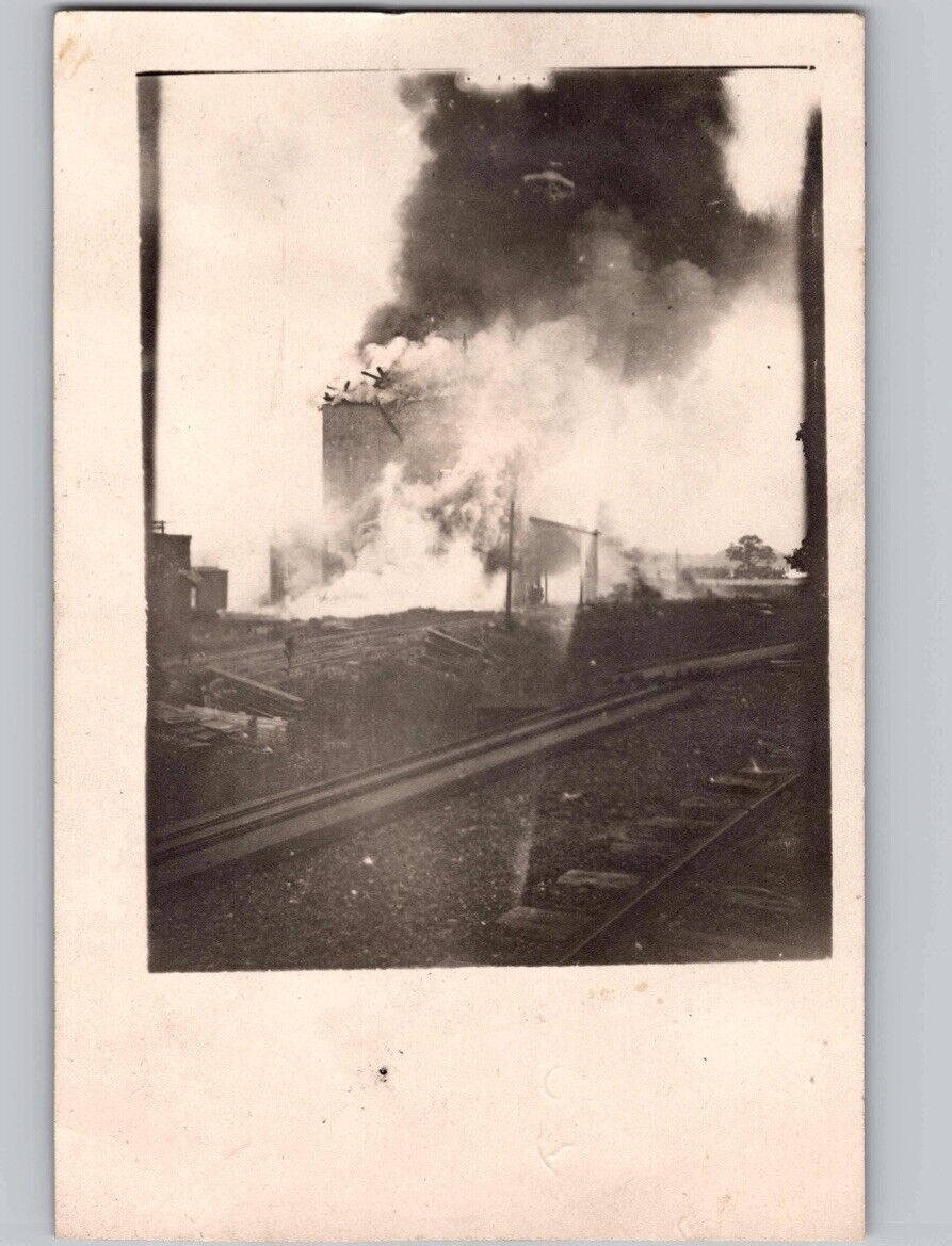 c1911 Fire Burning McLane Swift Building Battle Creek Michigan MI RPPC Postcard
