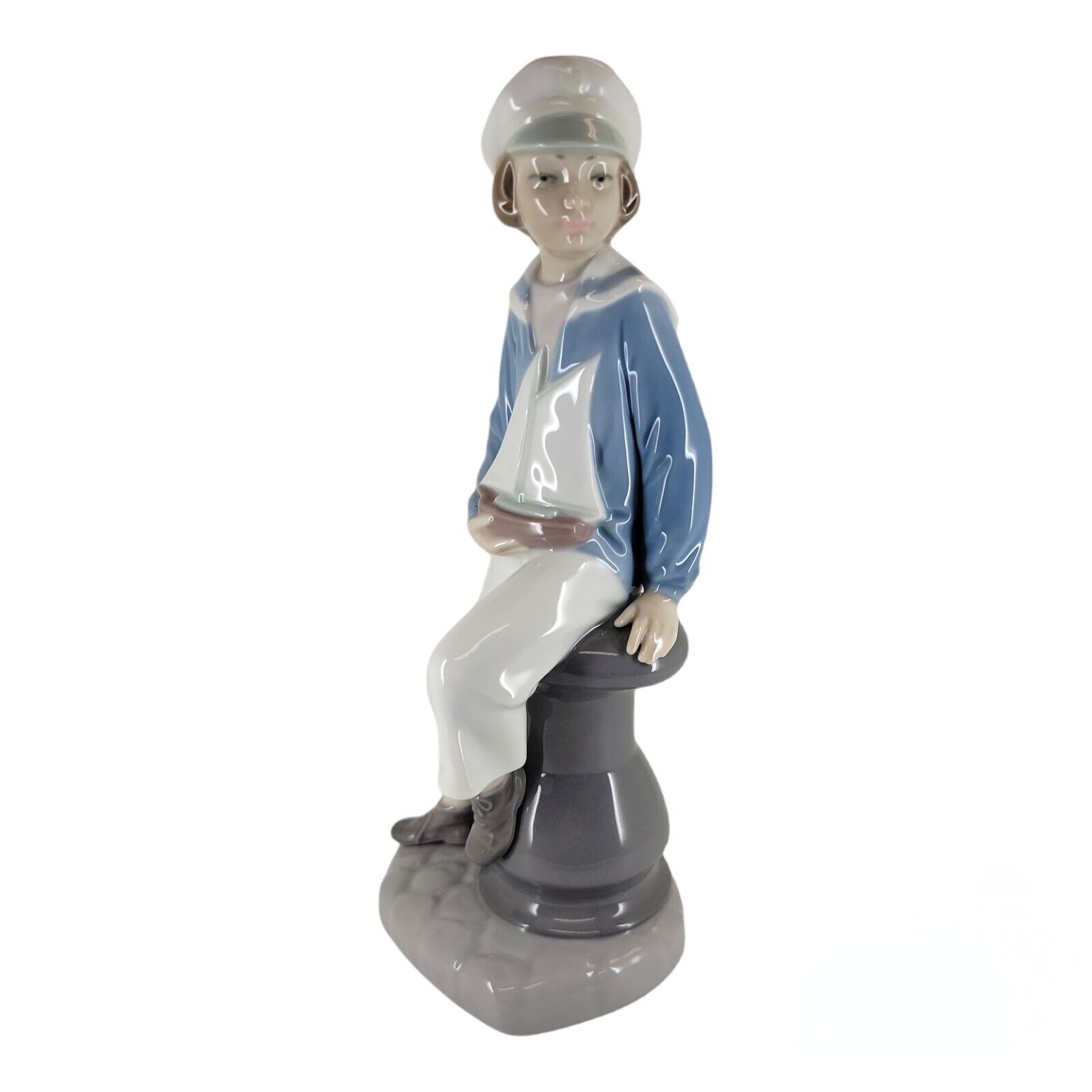 Lladro #4810 Boy With Yacht Porcelain Figure Retired 9