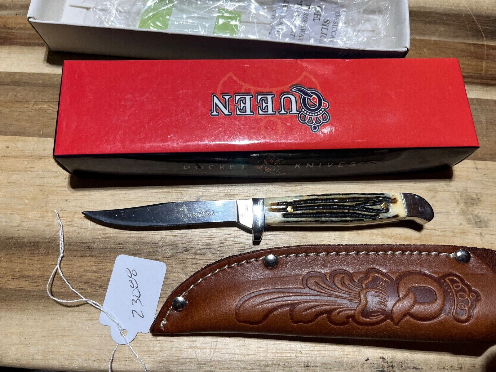 Queen Bird knife (23088)