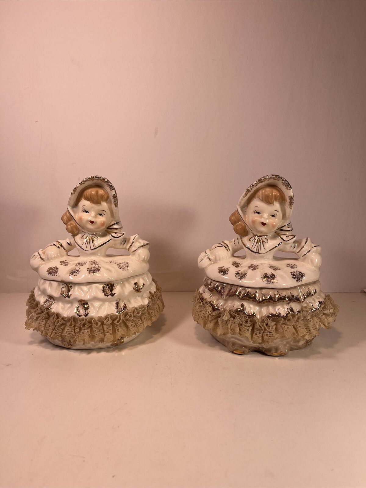 2 VTG Wales Japan Figurine Vanity Trinket Dishes w/ Original Lace Trim 5.75” 50s