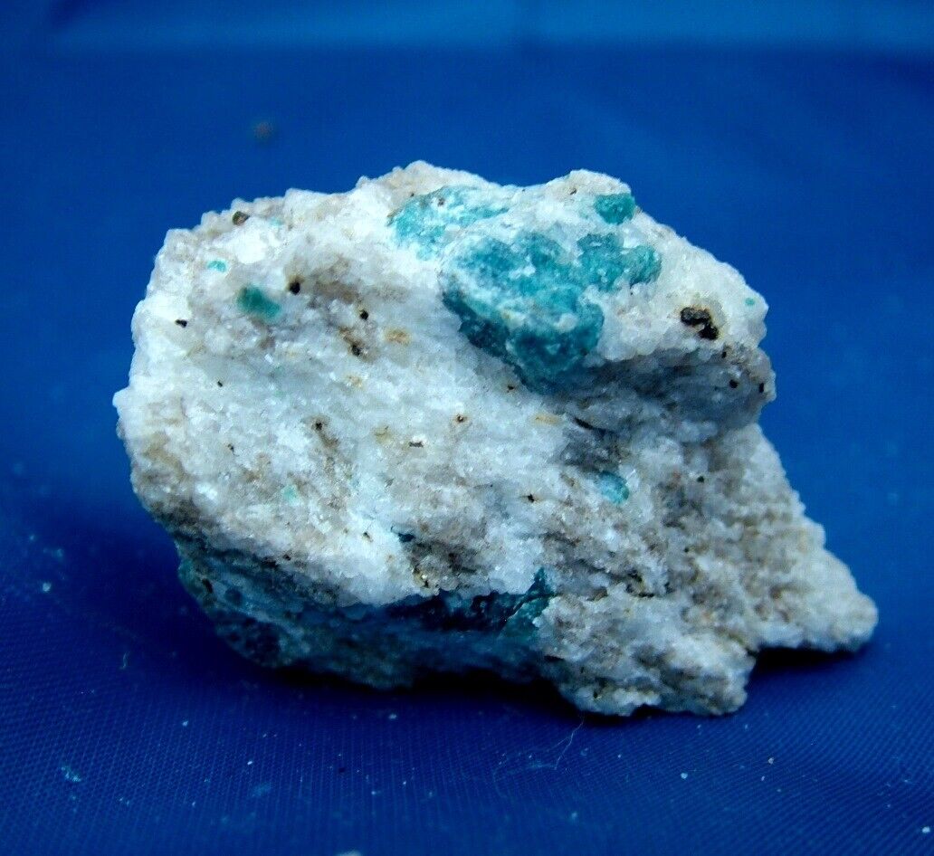 BLUE SODALITE - 100% natural fluorescent & color-changed rare specimen - 44 gram