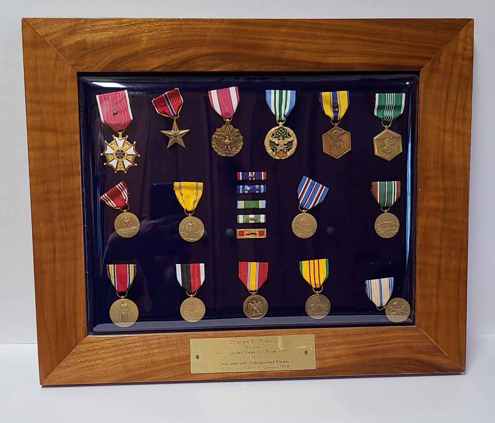WWII Korean Vietnam Wars Badge Pin 16 Medals Of Charles B Fralick Air Force