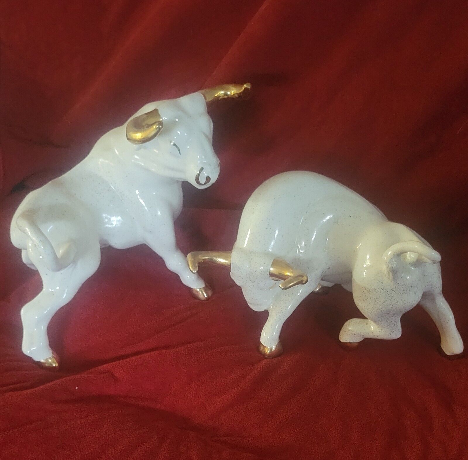 1950 Porcelain White And Gold Bull