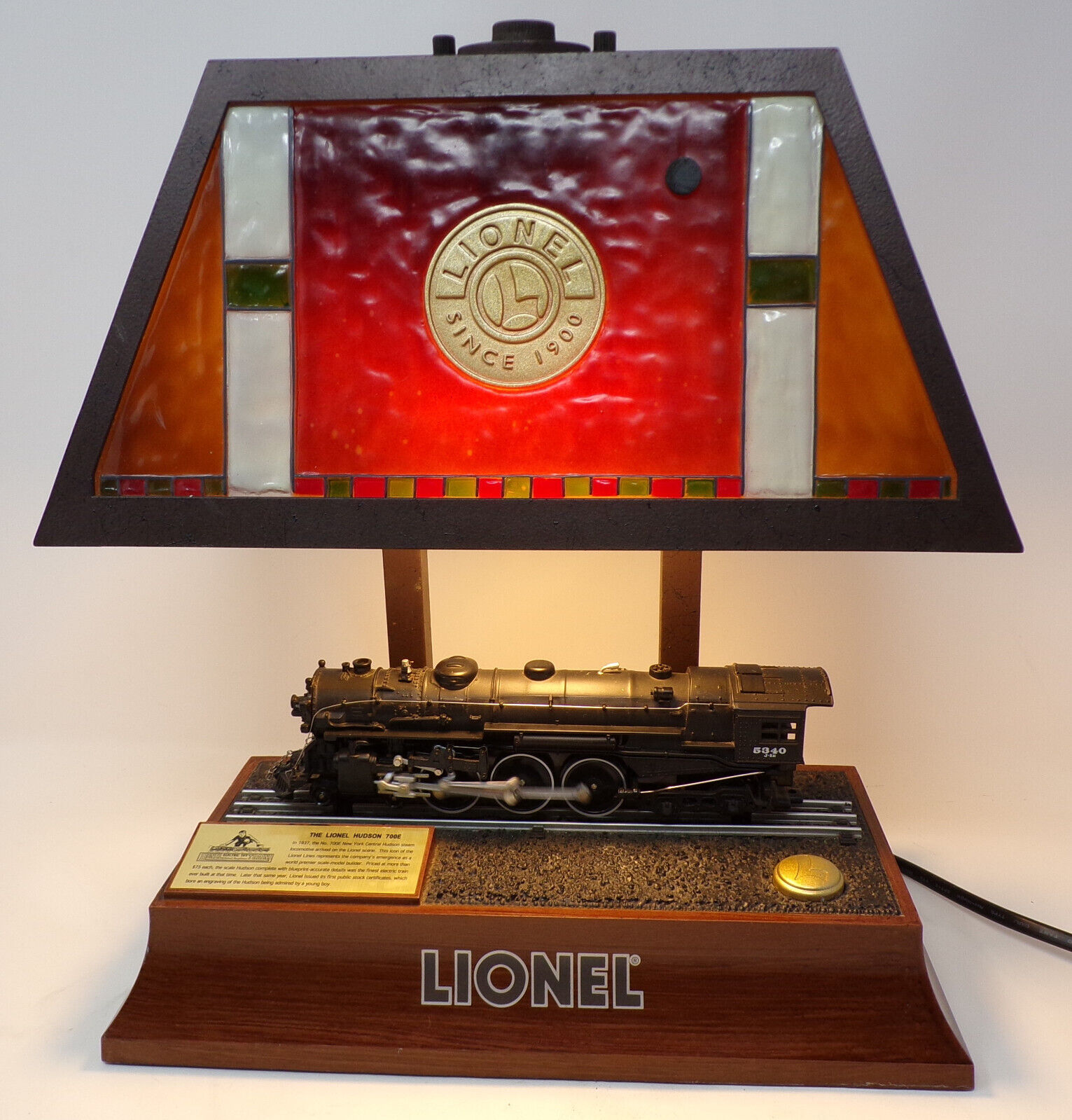 The Lionel Hudson 700E Animated Moving Train Lamp with Sound