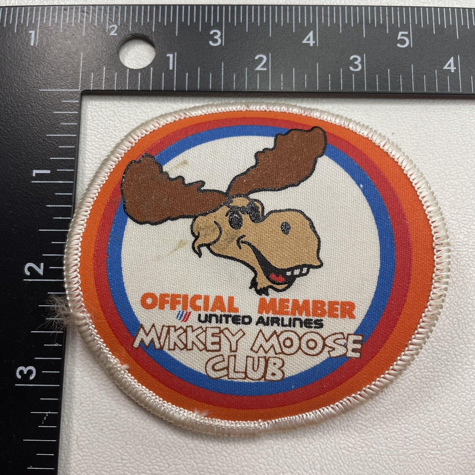Vtg c 1980s Stain UNITED AIRLINES MIKKEY MOOSE CLUB MEMBER Airplane Patch 20U6