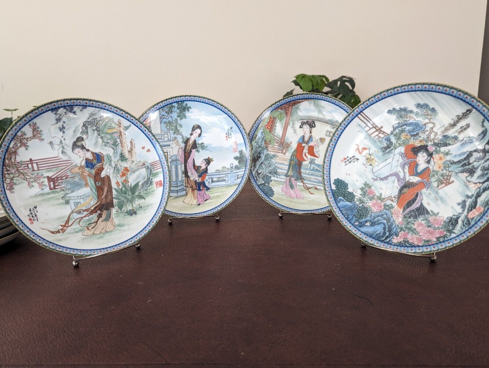 Vintage Collectible 4 Imperial Jingdezhen Beauties of the Red Mansion Plates (C)
