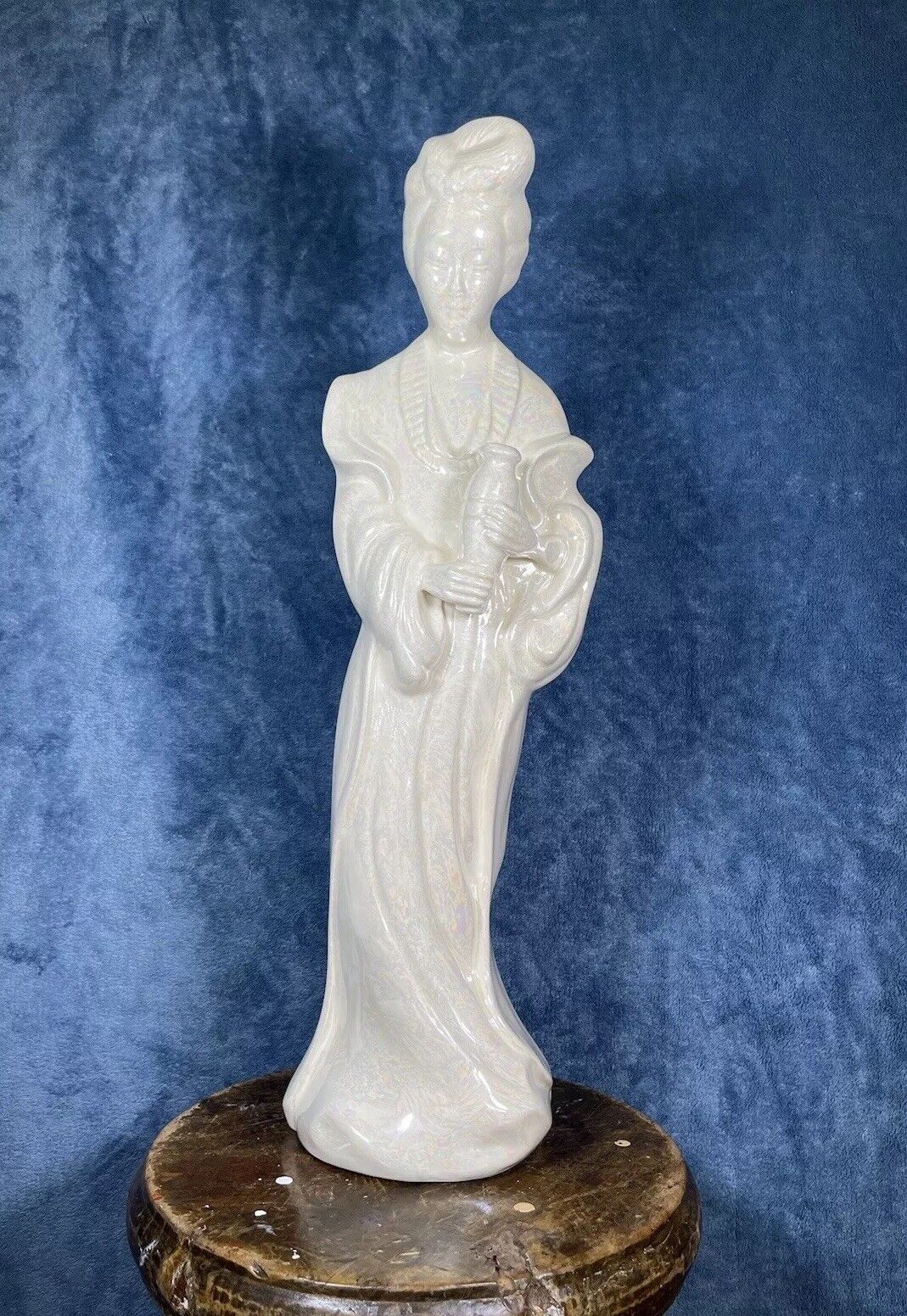 Vintage Pearlized Chinoiserie Chinese Woman Figurine Grand Millennial Statue