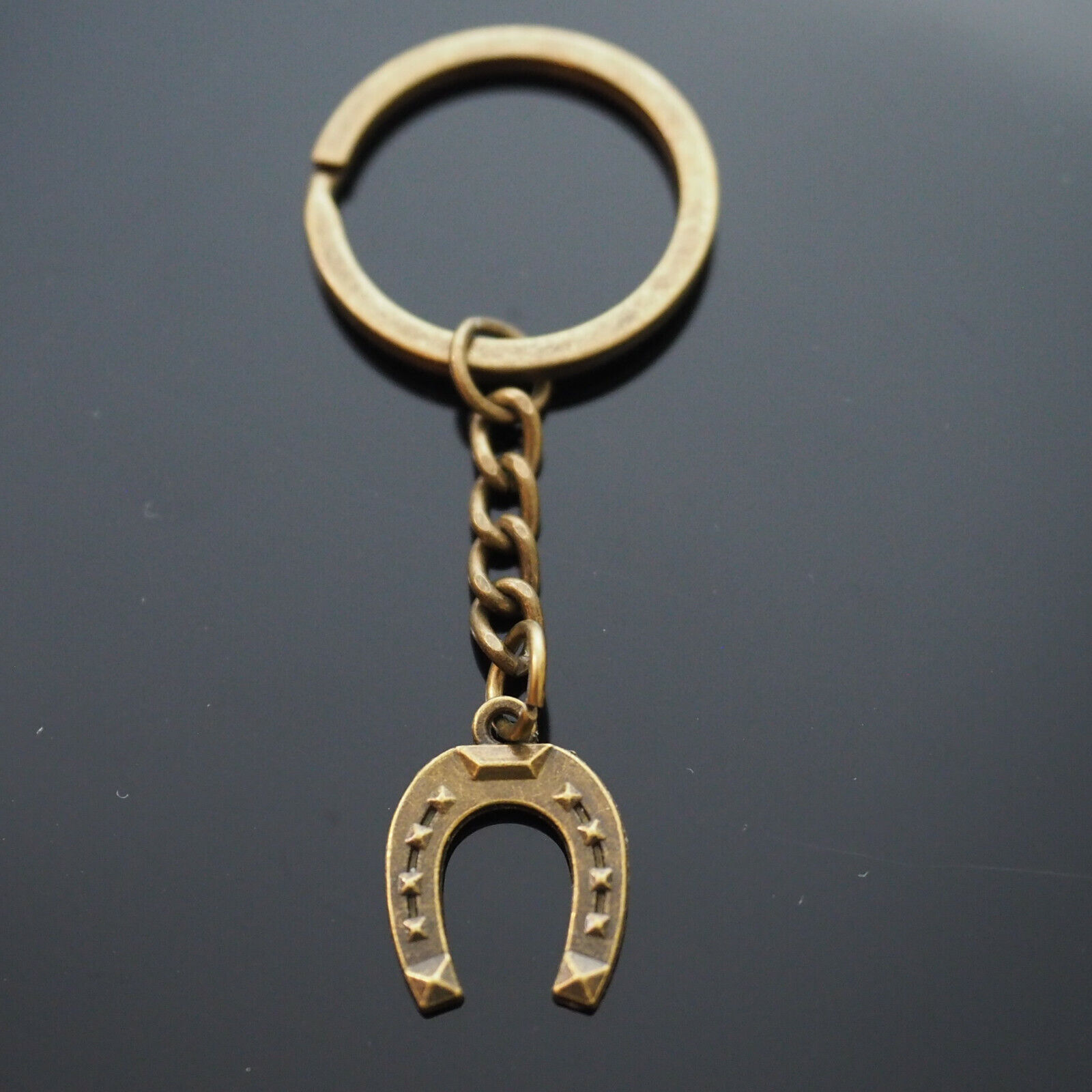 Vintage Horseshoe Lucky Charm Pendant Keychain Horse Lover Good Luck Gift Bronze