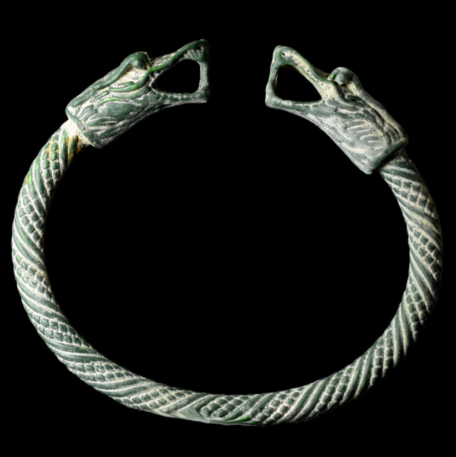 (Replica) Ancient Roman Bronze Bracelet Dragon Heads 100-300 A.D. Antique Patina