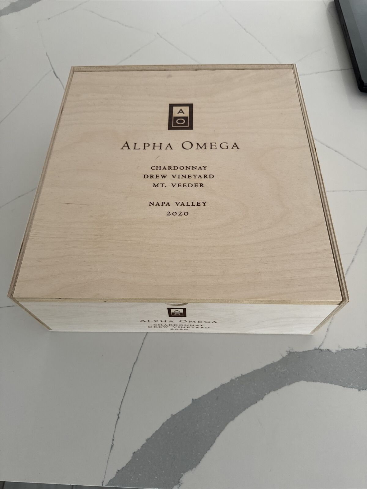 Alpha Omega Wine Box