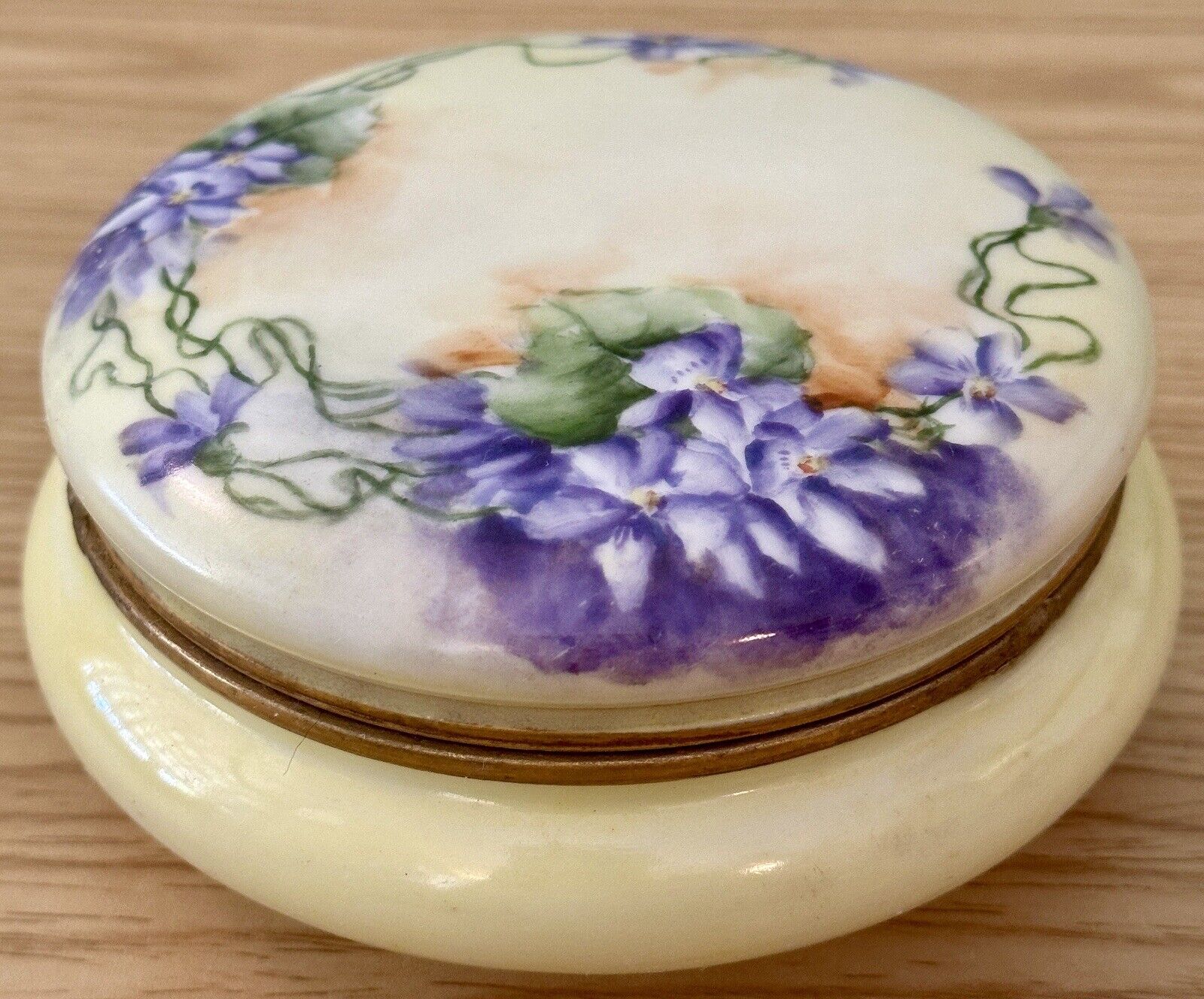 Antique D&C LIMOGES France Hand Painted Purple Yellow Gold Porcelain Trinket Box
