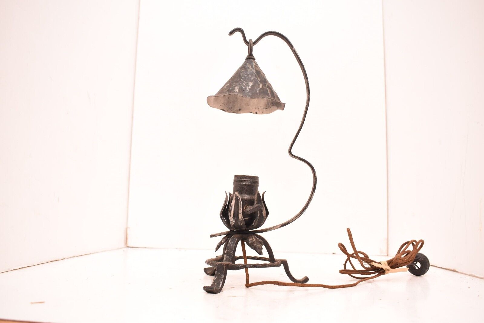 Antique Arts & Crafts Iron Gothic Storybook Table / Bedside Lamp fairy Tea Lamp