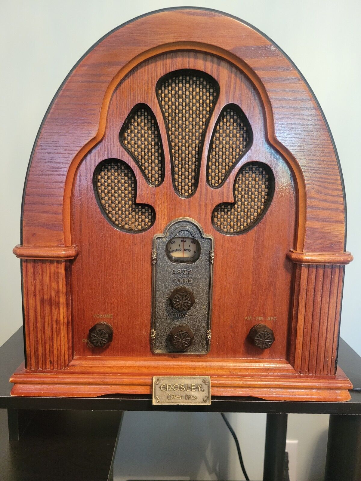 Crosley Collectors Edition AM/FM CASSETTE Radio Model: CR32