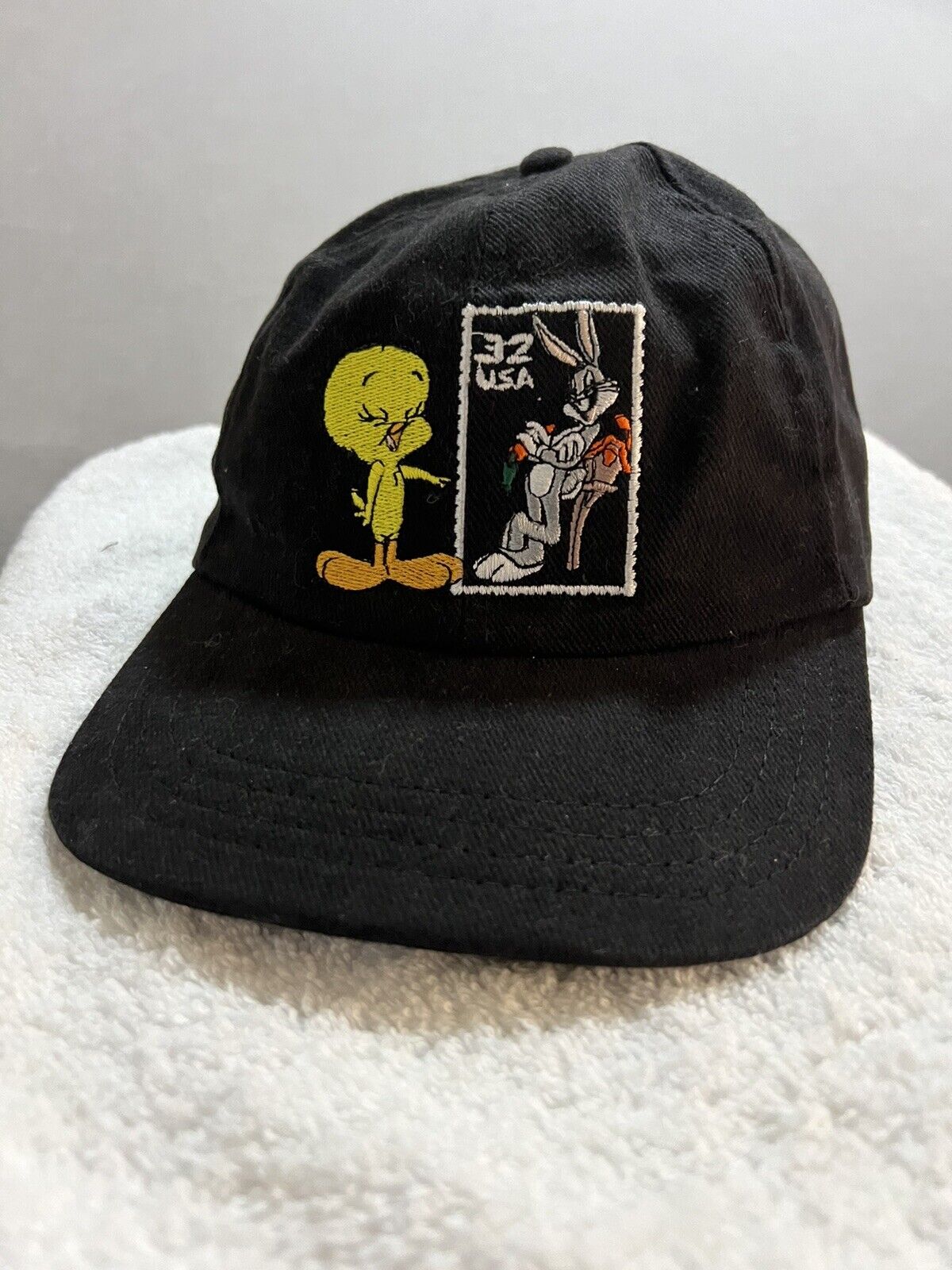 Vintage 1997 Looney Tunes Bugs Bunny Tweety Bird Stamp Collection Snapback Hat