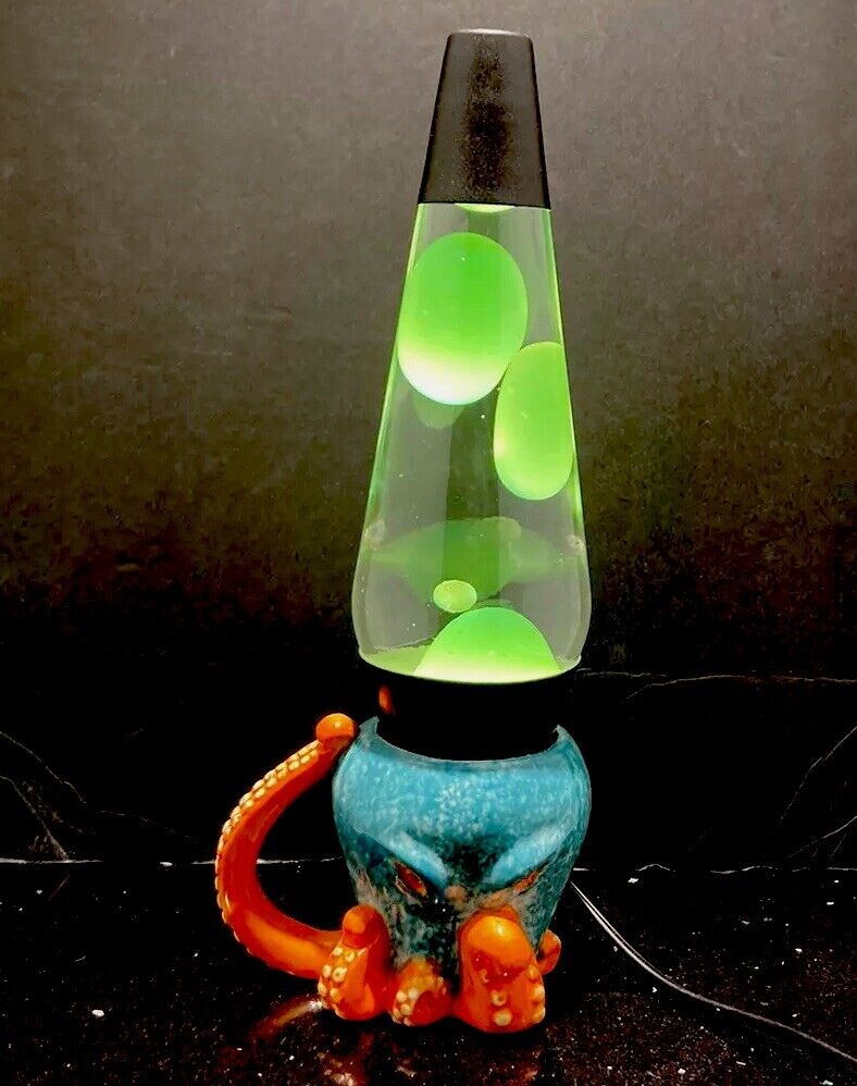 Custom “Kracken”Octopus Glowing Base Lava Lamp Limited Edition Rare Nightlight☮️