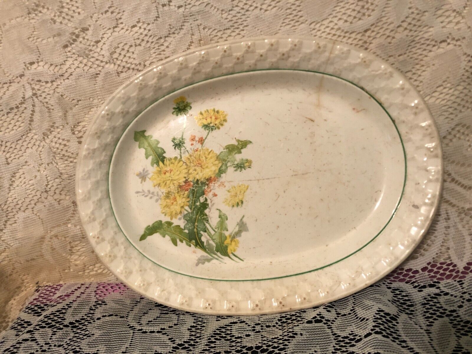 Vintage TST Co platter with yellow flowers 11x1x8.5 in            w