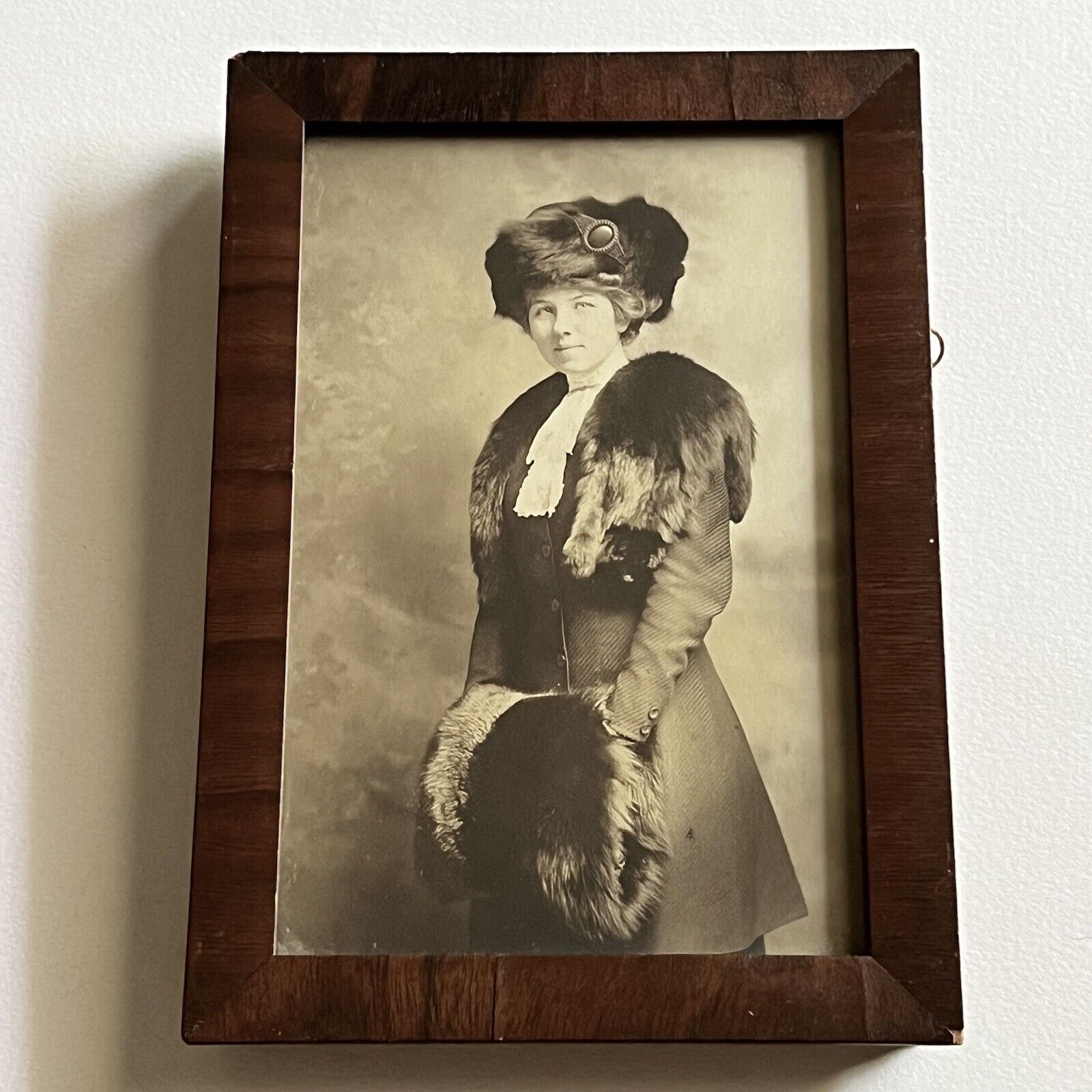 Antique Wood Framed Photograph Beautiful Affluent Young Woman Fur Muff Hat Stole