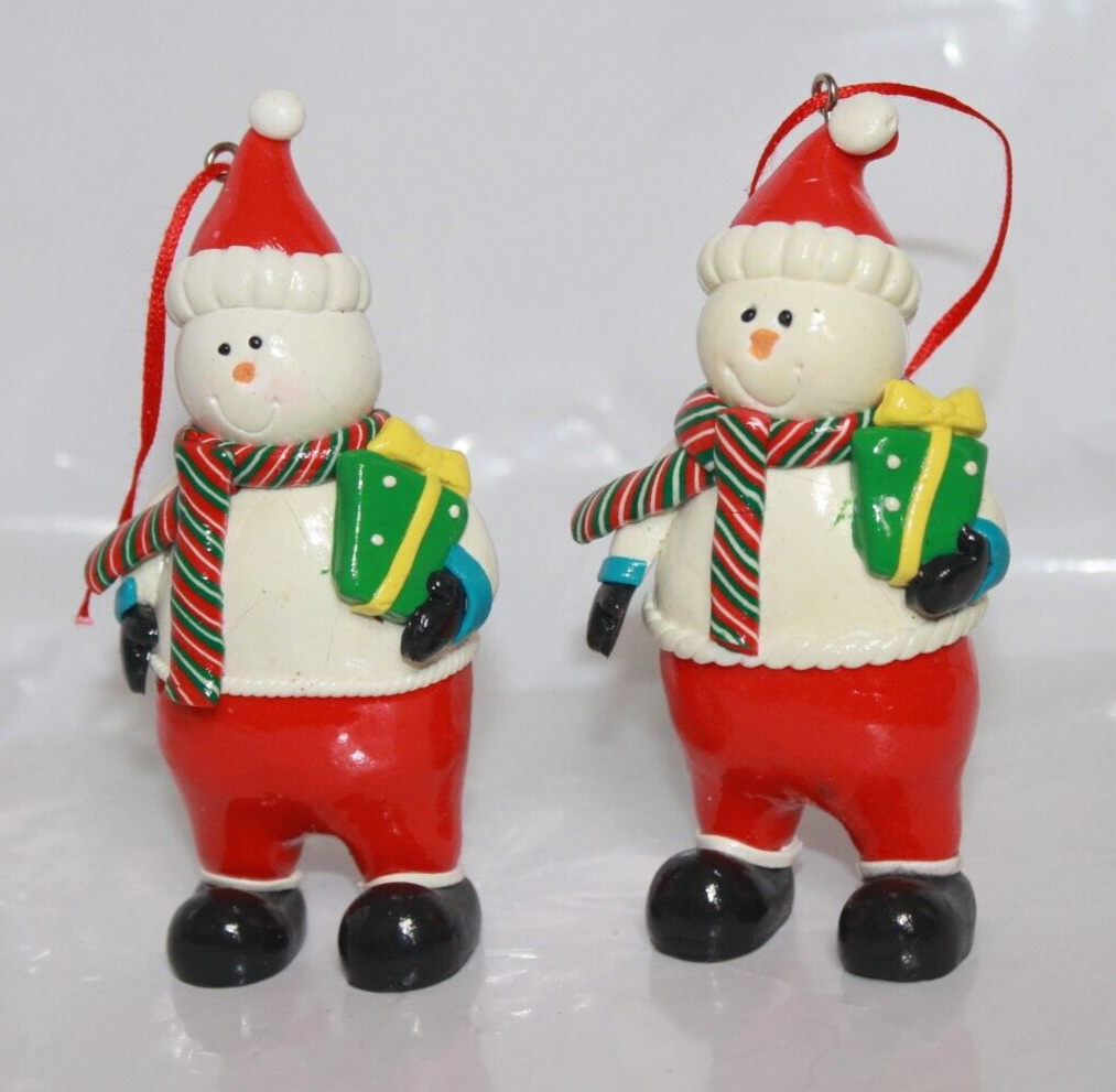 2 Sweet Snowman Men Twins Vtg Resin Christmas Ornaments Bearing Holiday Gifts