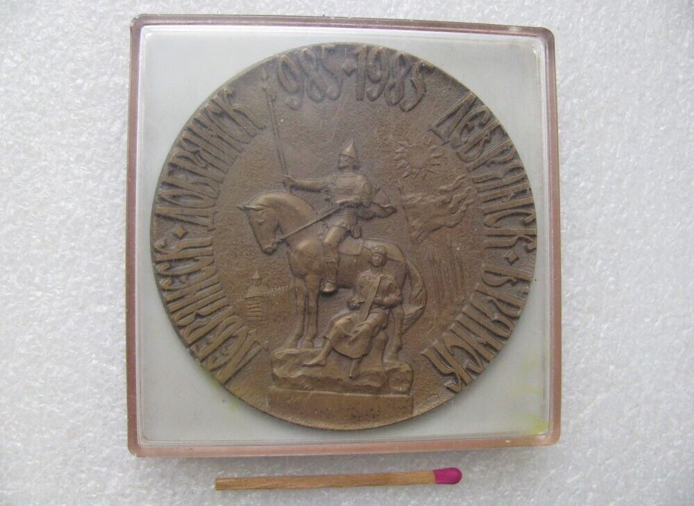 Table medal 1000 years of Bryansk in the original box 985-1985 6.5 cm🦉