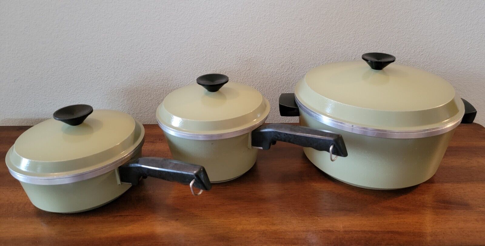 VTG Colorama Cookware by Regal Avocado Green 6 Piece Pot Set w/Lids. '60-70s.