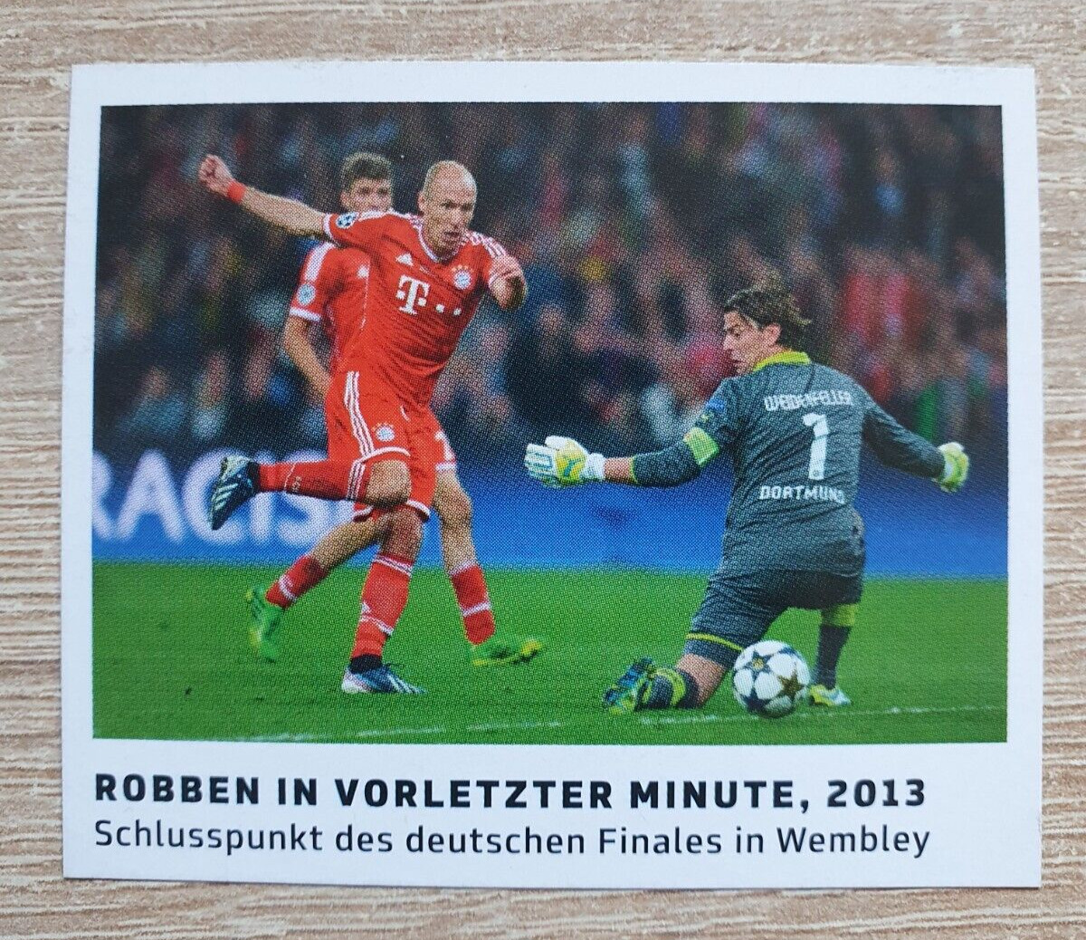 Panini Arjen seals Bayern Munich CL victory 2013 167 football classic sticker