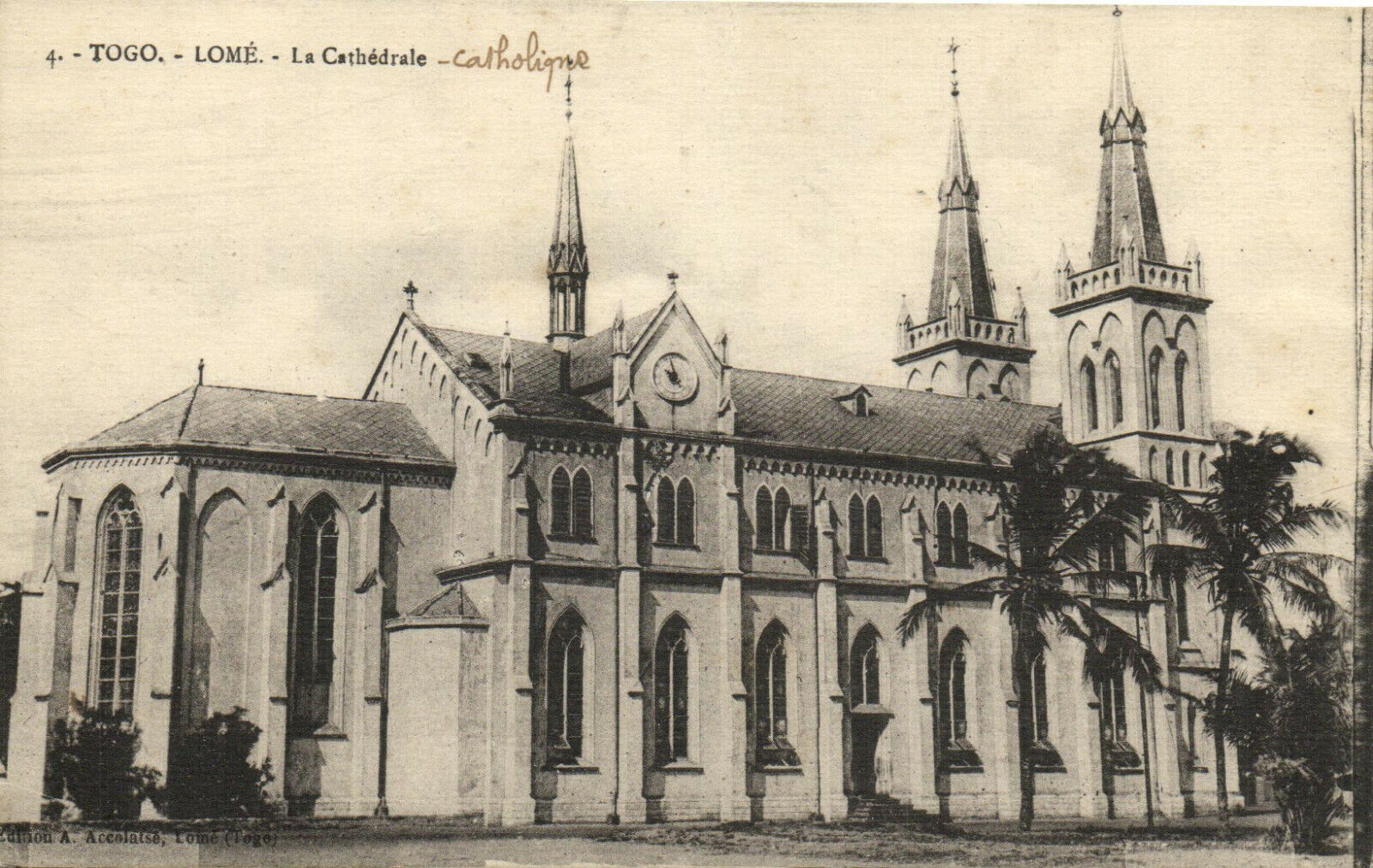 PC TOGO, LOMÉ, THE CATHOLIC CATHEDRAL, Vintage Postcard (b33623)