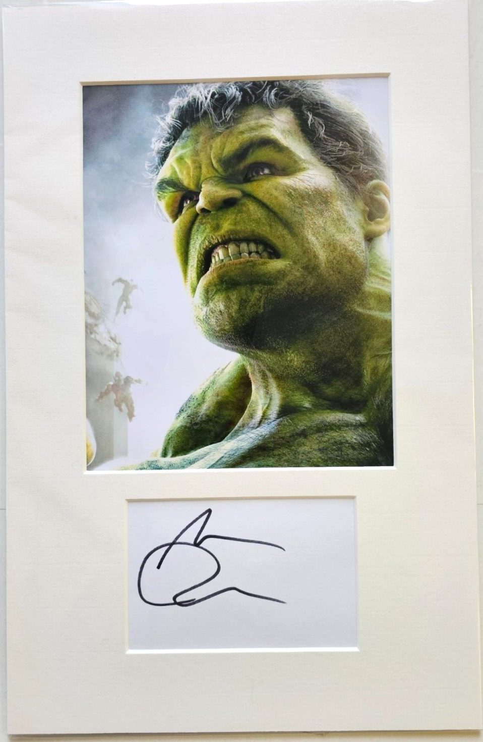 Mark Ruffalo The Hulk HAND SIGNED mounted autograph with cert 18 x 12\