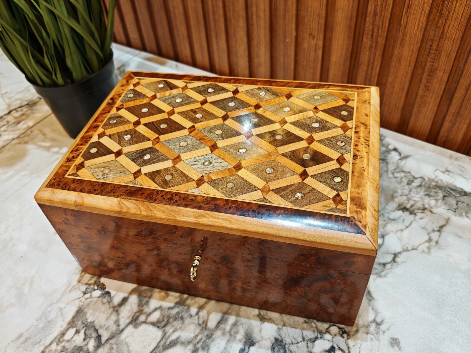 Luxury Moroccan Royal jewellery burl wooden box Organizer With Key Keepsake Gift
