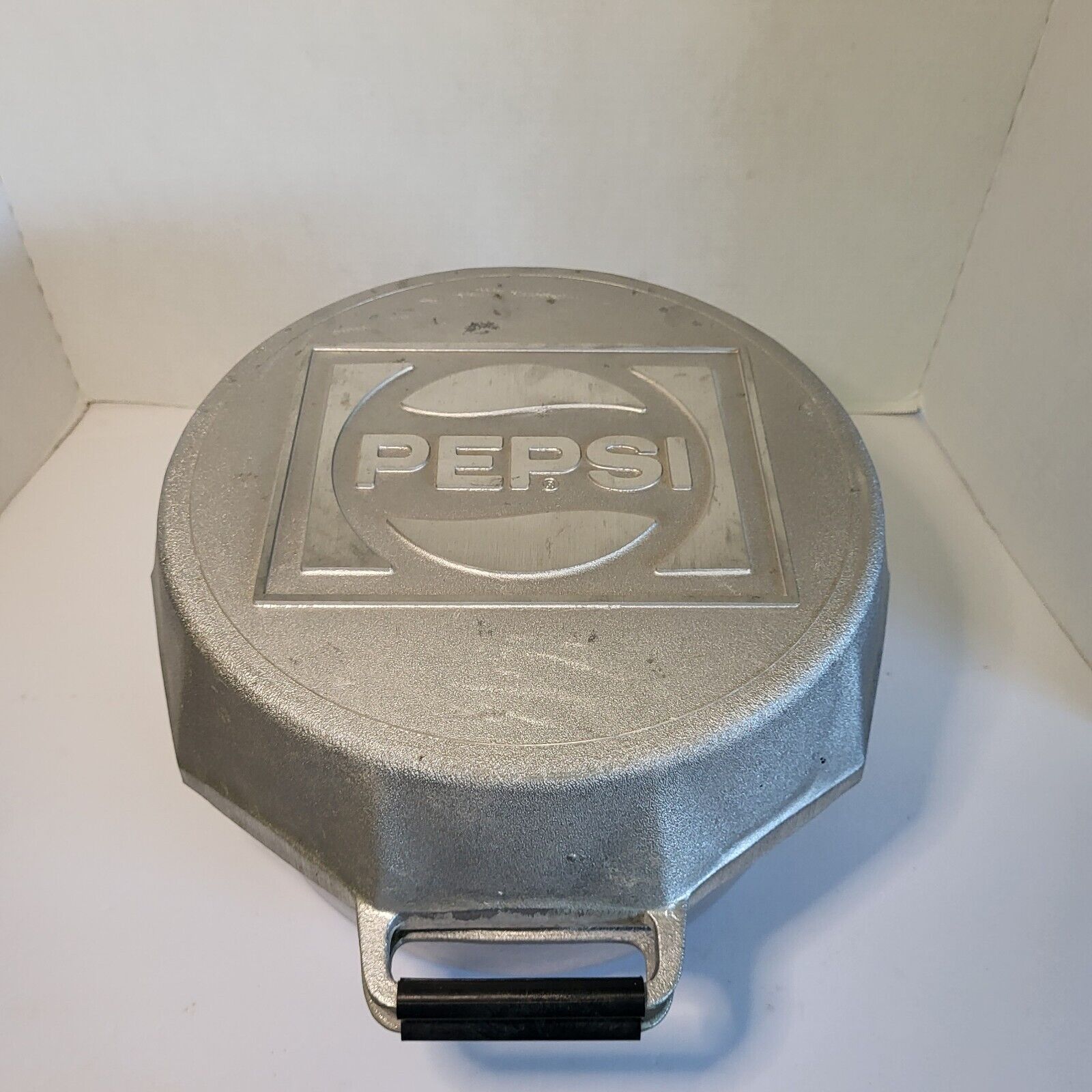 Vintage Pepsi Cola Bottle Cap Cast Aluminum Charcoal Tabletop Grill Balcar Texas