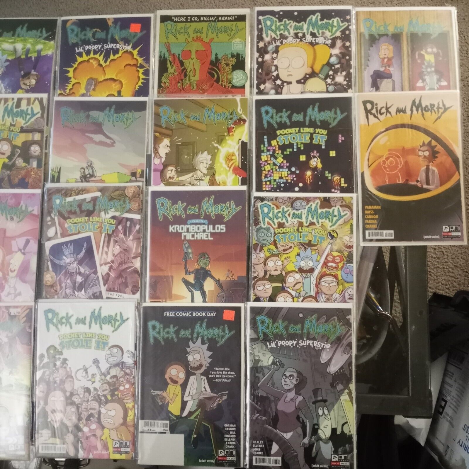 Lot Of 26 Rick And Morty Comics