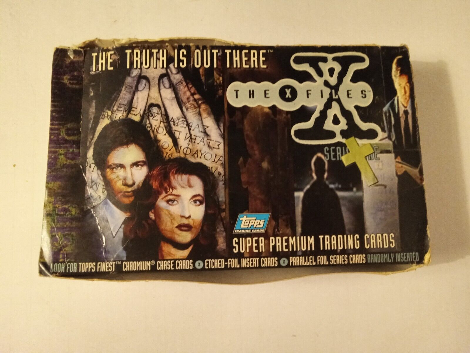 1995 Topps X Files Series One Trading Cards 36 Packs box is open and Damaged