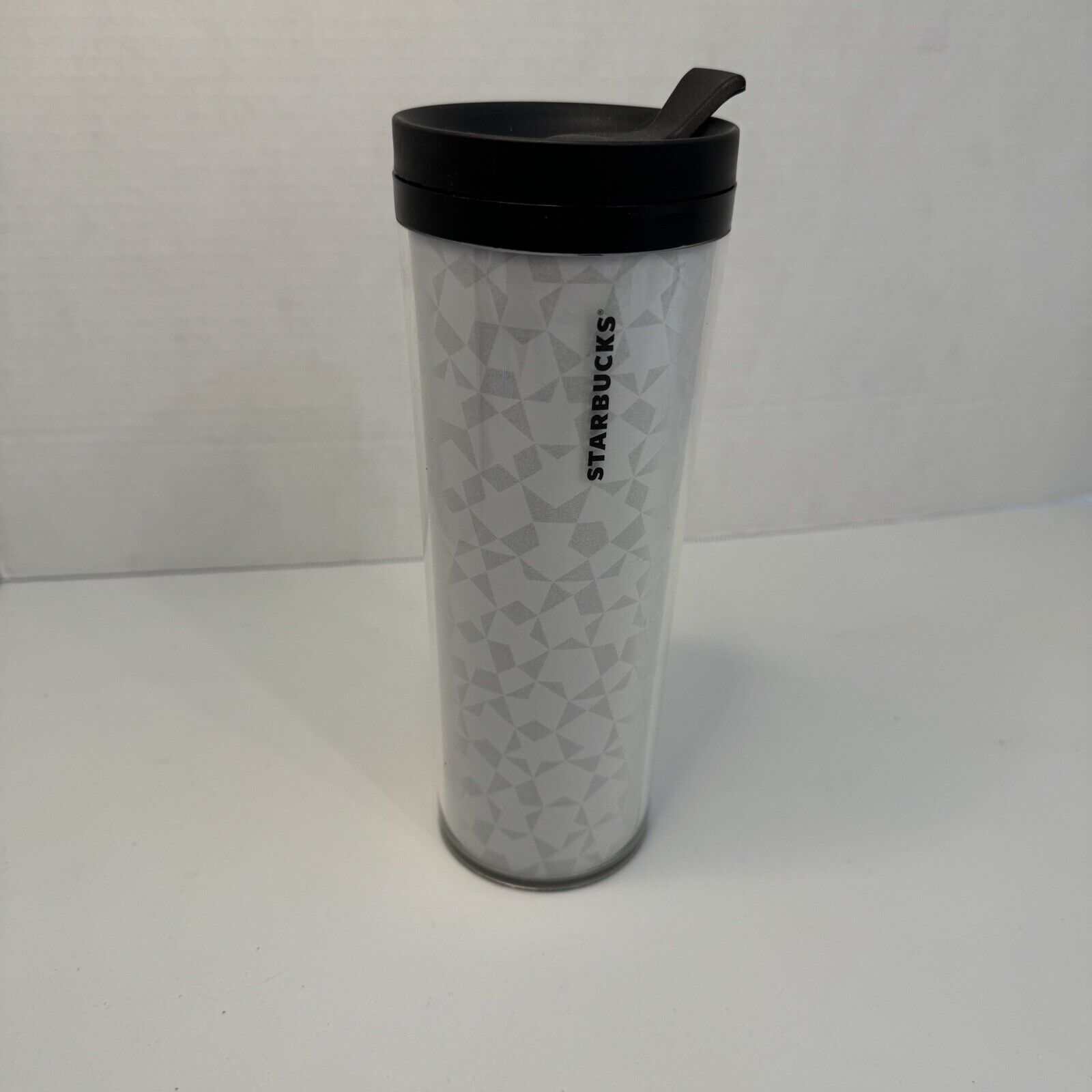 Starbucks 2012 White And Silver Geometrical Travel Tumbler Mug 16oz Coffee EUC