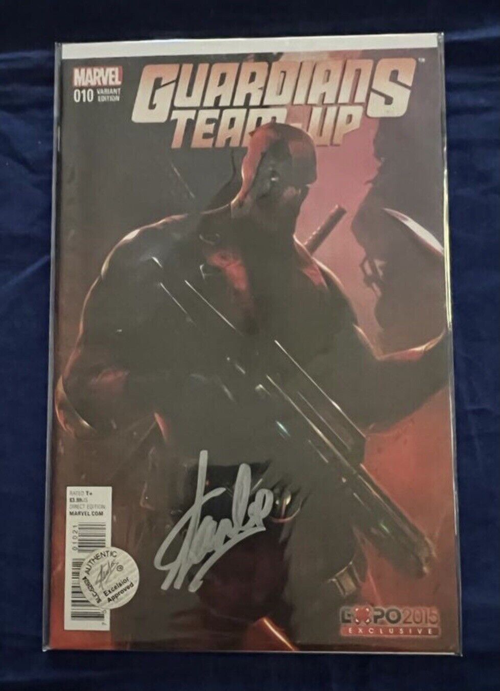 Guardians Team-Up #10 GameStop Expo Exclusive Signed by Stan Lee w/ Sticker