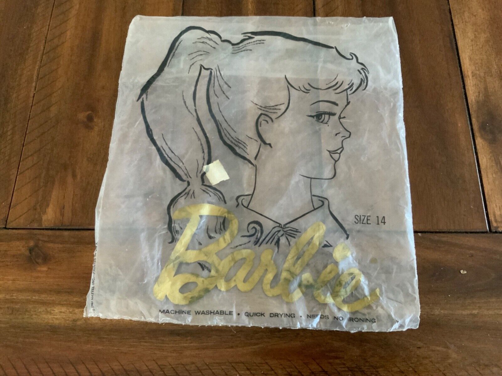 VINTAGE 1963 BARBIE MATTEL INC. PLASTIC CLOTHING BAG, GIRLS SIZE 14