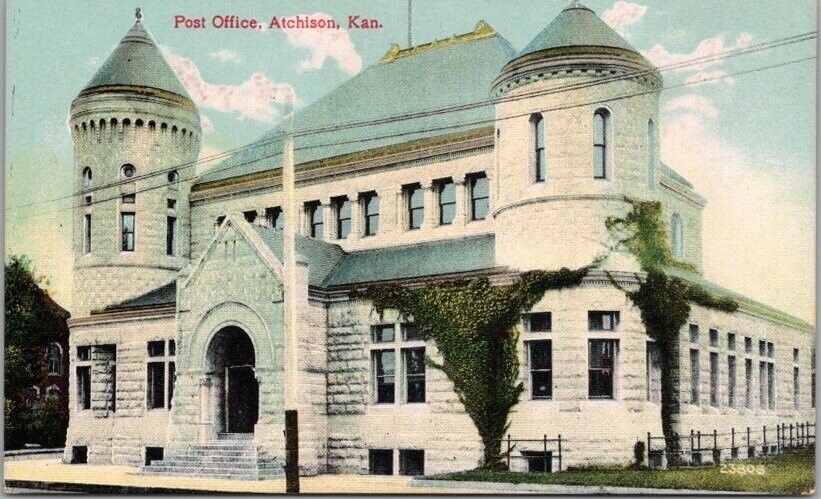 c1910s ATCHISON, Kansas Postcard POST OFFICE Building / Street View - Unused
