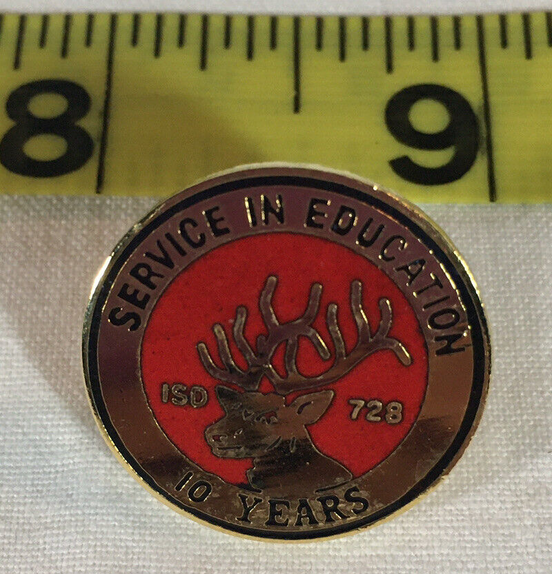 Service in Education 10 Years Stag Buck Pin ISO 728 Red Gold Tone Jostens