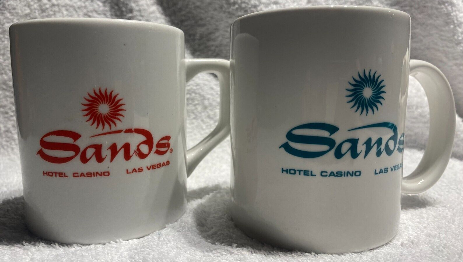 2 Vintage Sands Hotel & Casino Las Vegas Coffee Mugs / White w/ Green & Red Logo