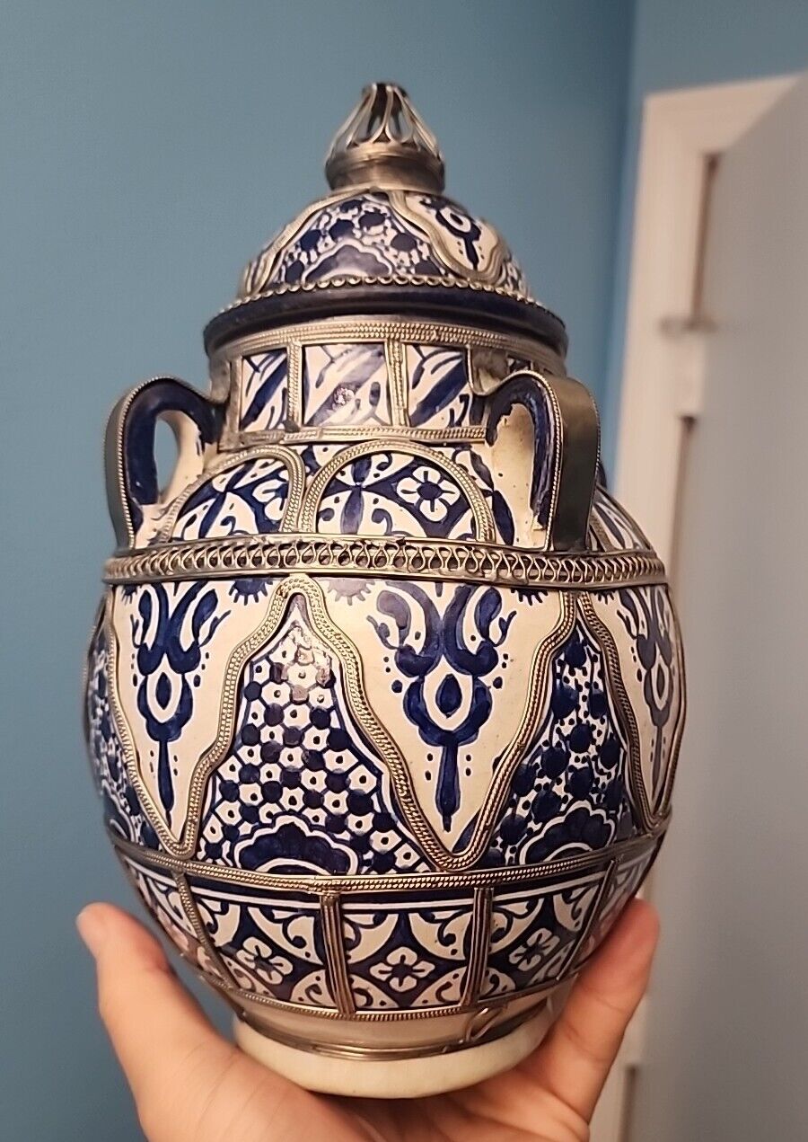 Antique Blue & white porcelain vase Morroco silver filligree 10.5\