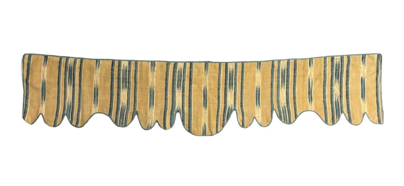 Beautiful Early 19th Century Linen Ikat Woven Valance 1752