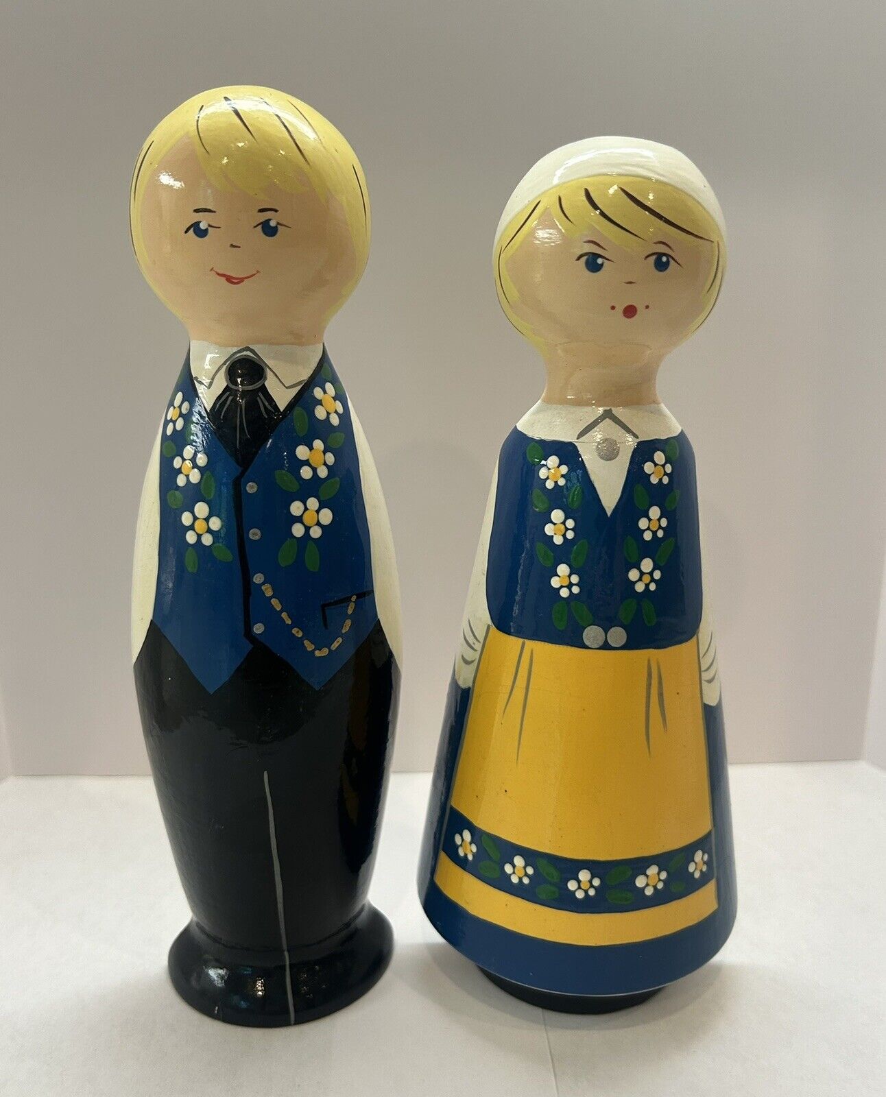 Swedish Wood Doll Figures Aja Tra Sweden Hand Painted Floral Boy Girl Set of 2
