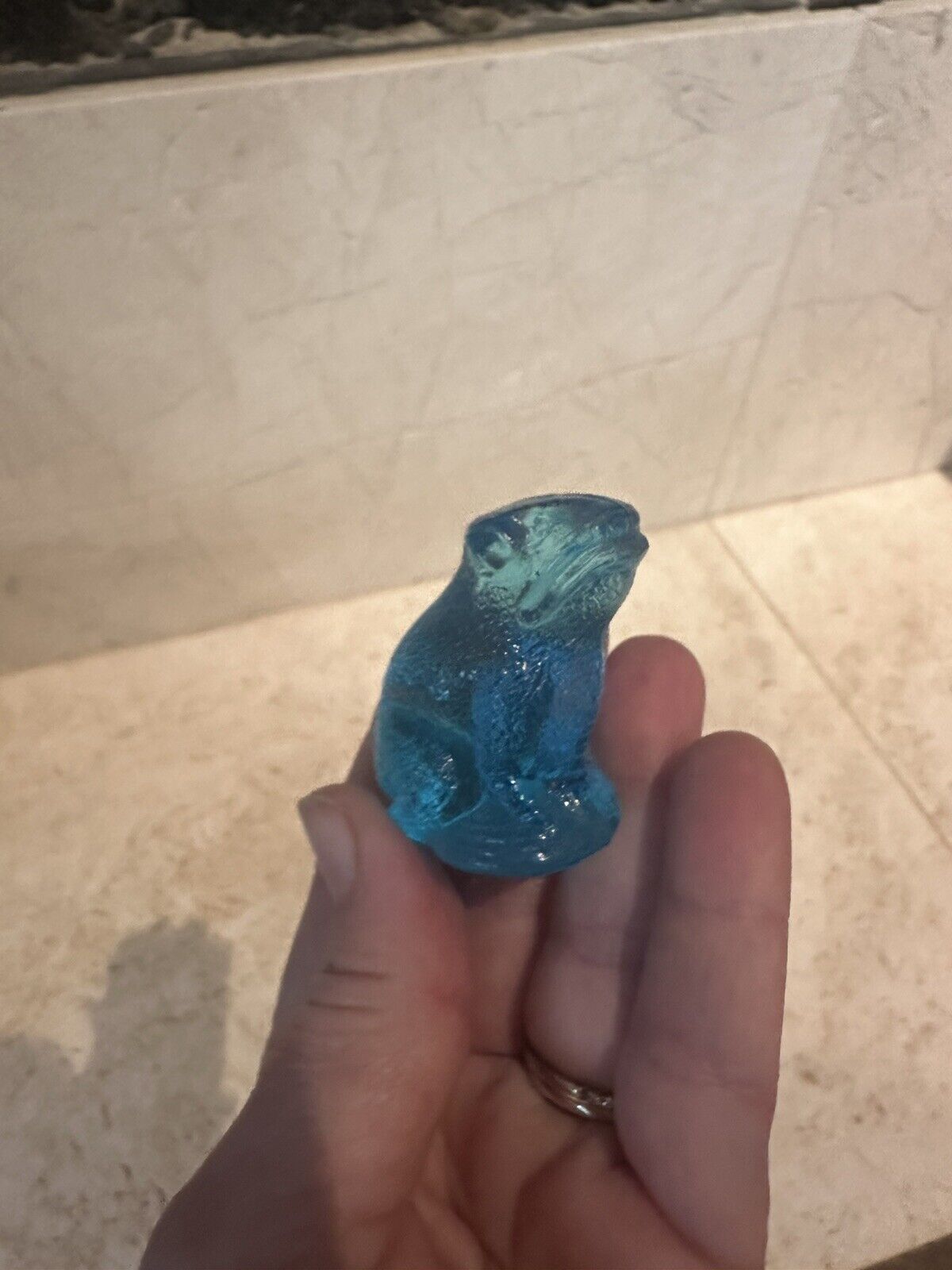 RARE VINTAGE Glass BLUE Speckled Frog CHARM CRACKER JACK PRIZE Glows