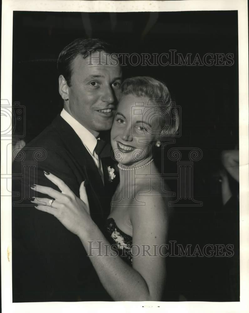 1954 Press Photo Actor Richard Anderson & Carol Lee Ladd at Ciro\'s in Hollywood