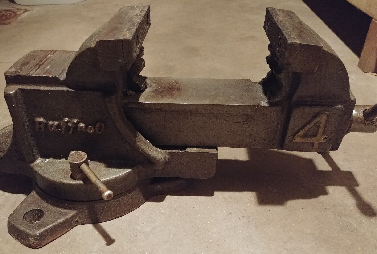 Vintage Buffalo#4 Machinist Bench Vise with Double Locking Swivel Base