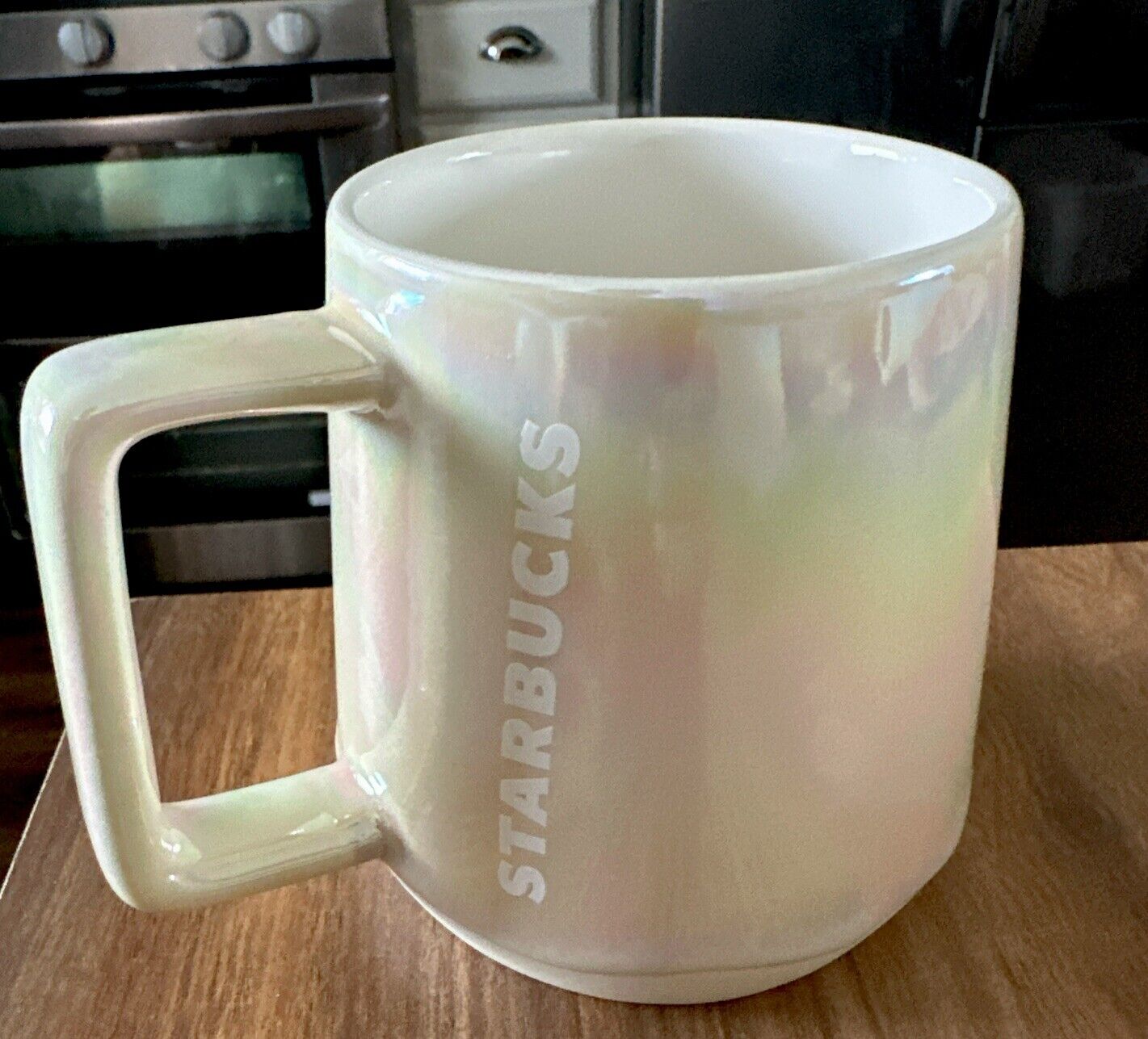 Starbucks 2019 Iridescent Rainbow Drip Ceramic Coffee Mug 12 oz.