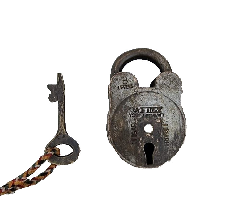 Vintage Old Antique Brass Handmade Nickel Plated Nice Engraved Pad Lock With Key