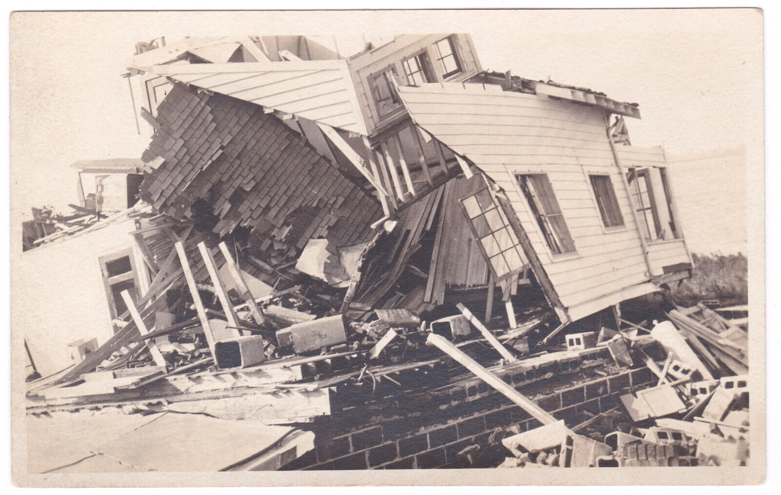 Lorain Ohio Source c. 1924  Tornado Damage Devastated Collapsed House RPPC