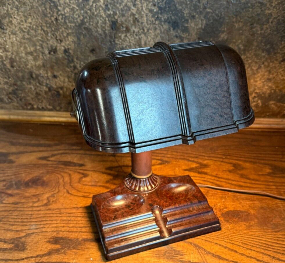 Antique 1930s Bankers Bakelite Desk Lamp w Pen Holder Base / Student Light