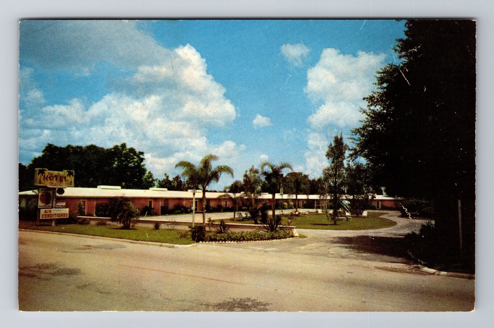 Bartow FL-Florida, Tropical Hotel Court, Advertising, Vintage Souvenir Postcard