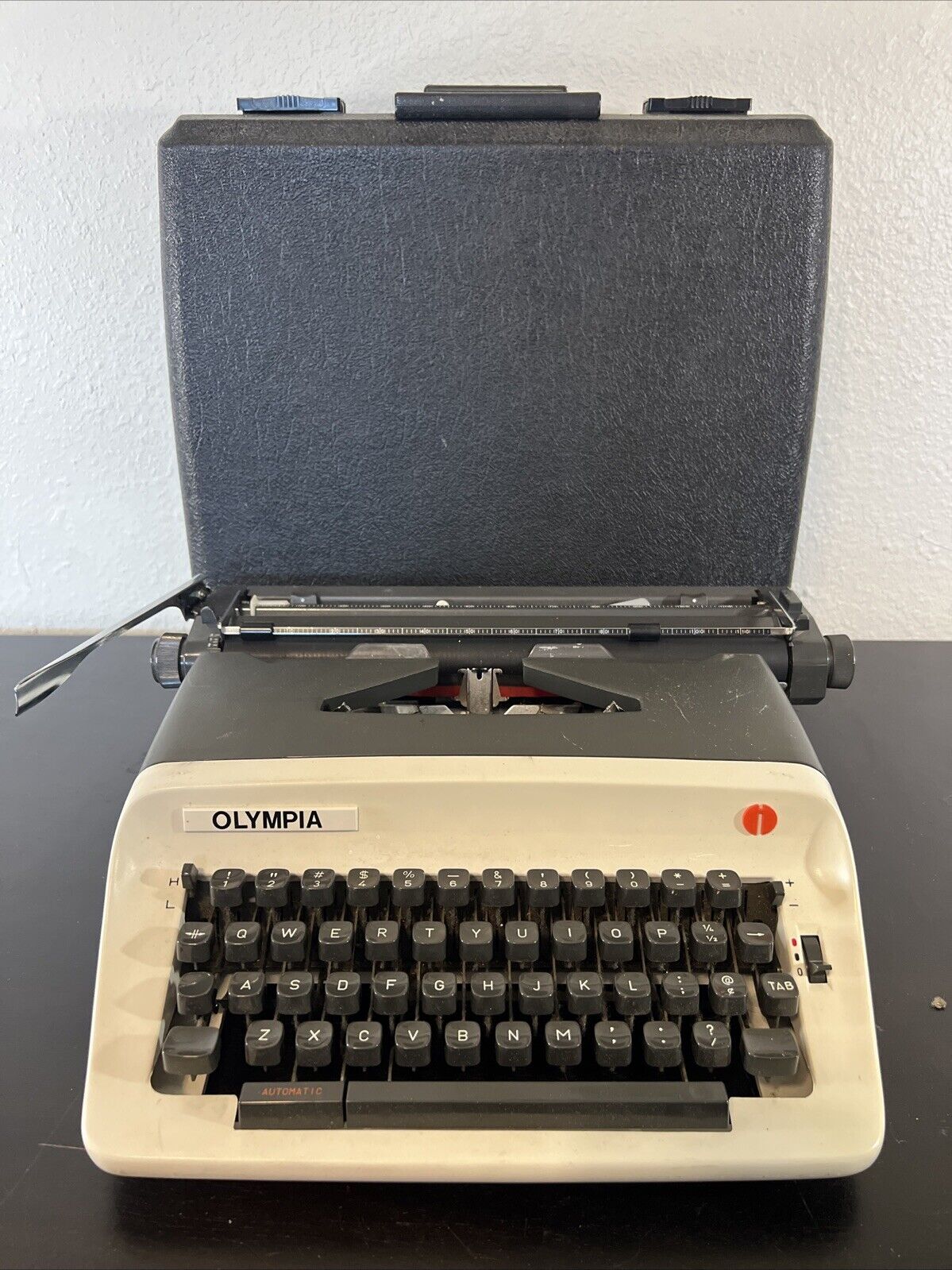 Vintage Olympia Desk, Display Typewriter Model B12 Retro Cool & Works, Case